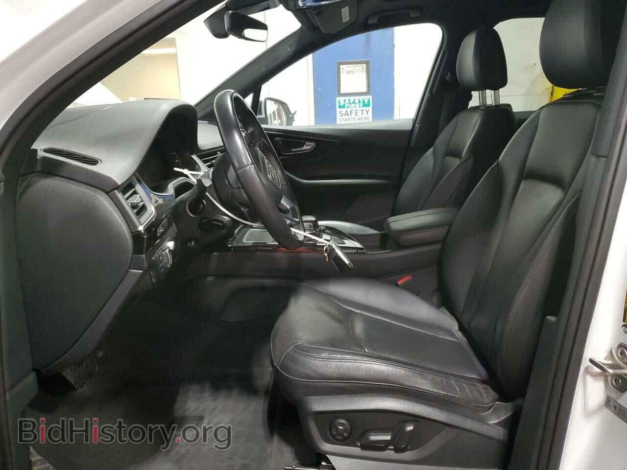2017 AUDI Q7 - VIN: WA1VAAF75HD010180 - Фото 7