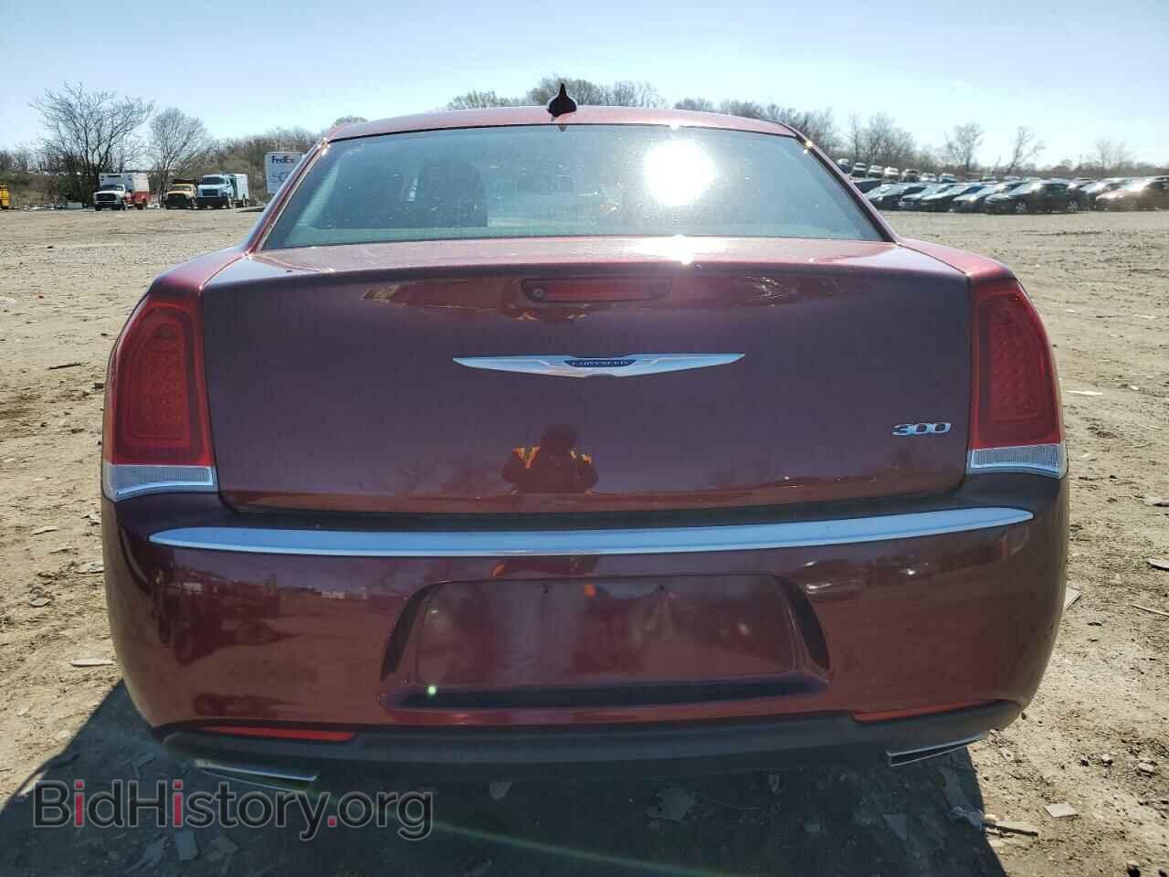 2019 CHRYSLER 300 - VIN: 2C3CCAAG4KH590597 - Фото 6