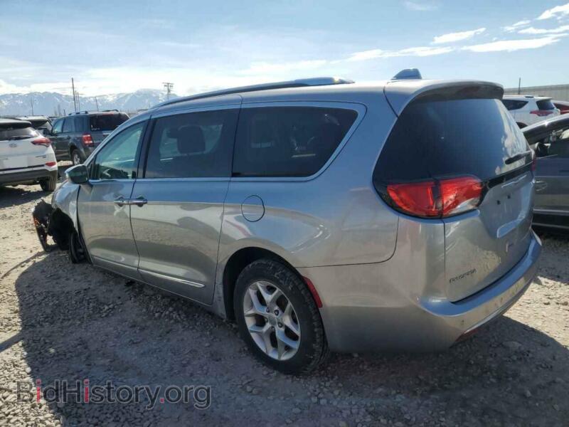 2020 Chrysler PACIFICA (VIN 2C4RC1GG5LR143740) — photo 2 of 13