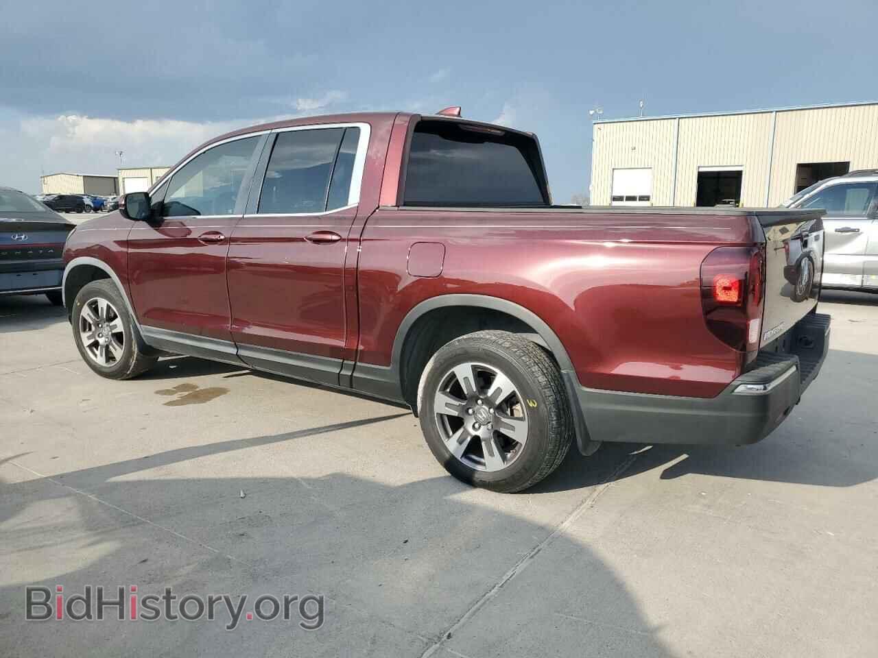 2017 HONDA RIDGELINE - VIN: 5FPYK2F67HB011005 - Фото 2