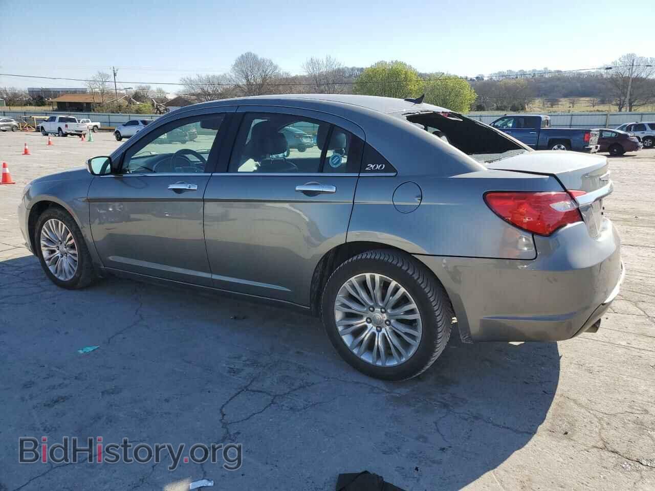 2011 CHRYSLER 200 - VIN: 1C3BC2FG1BN579770 - Фото 2