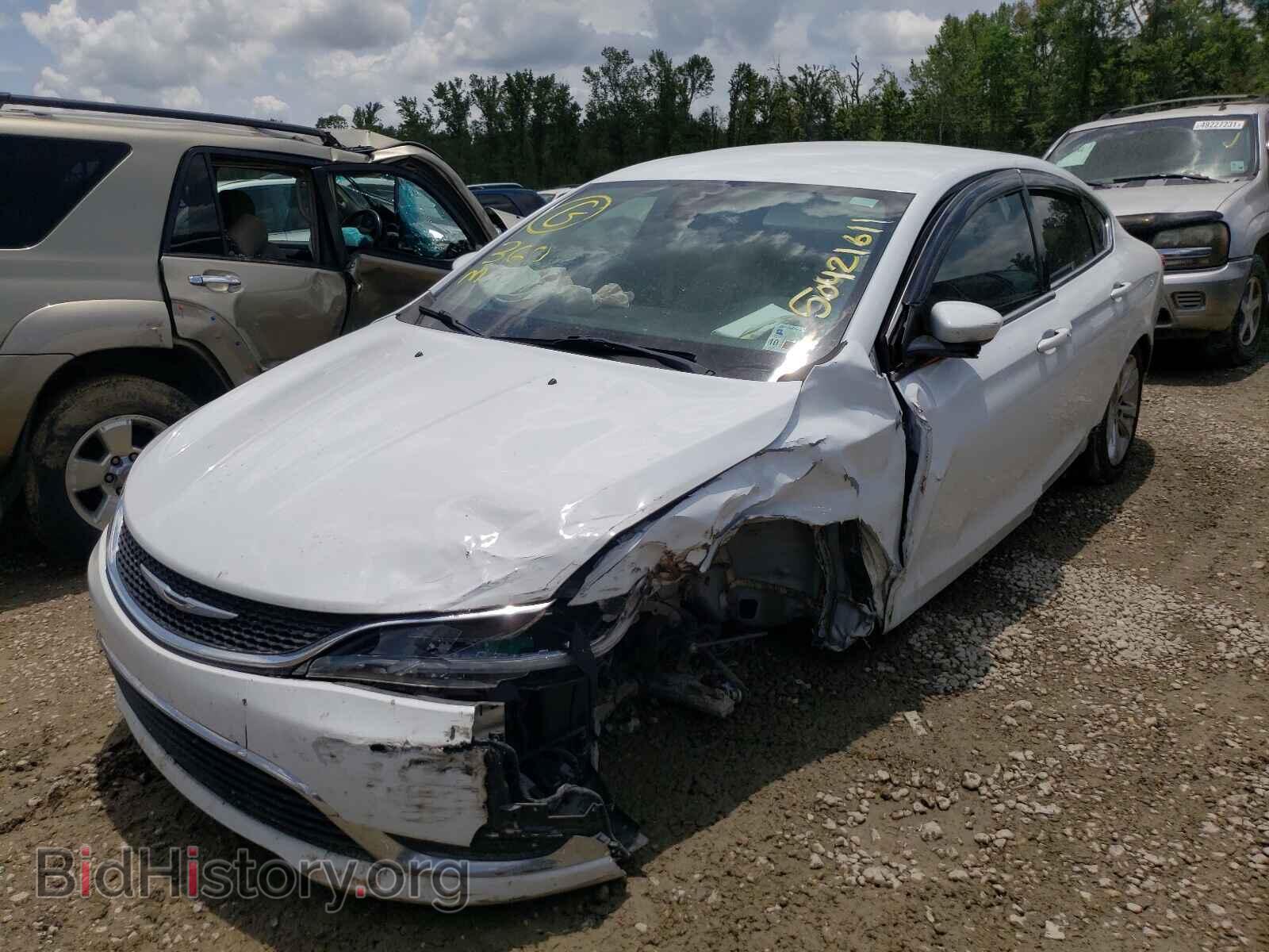 2015 CHRYSLER 200 - VIN: 1C3CCCAB7FN749111 - Фото 2
