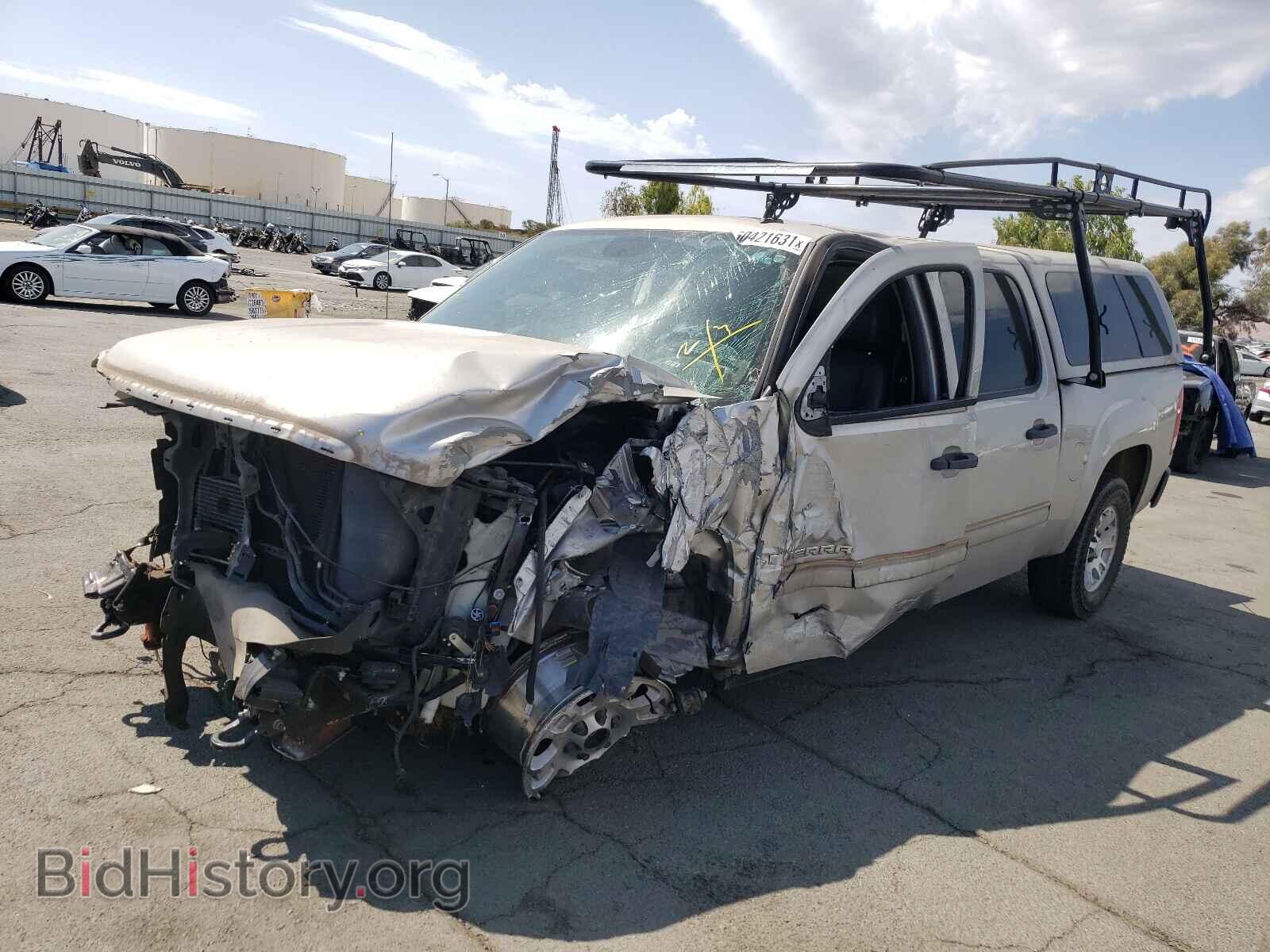 2008 GMC SIERRA - VIN: 3GTEC13J28G261421 - Фото 2
