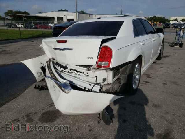 2014 CHRYSLER 300 - VIN: 2C3CCAAG0EH305771 - Фото 4