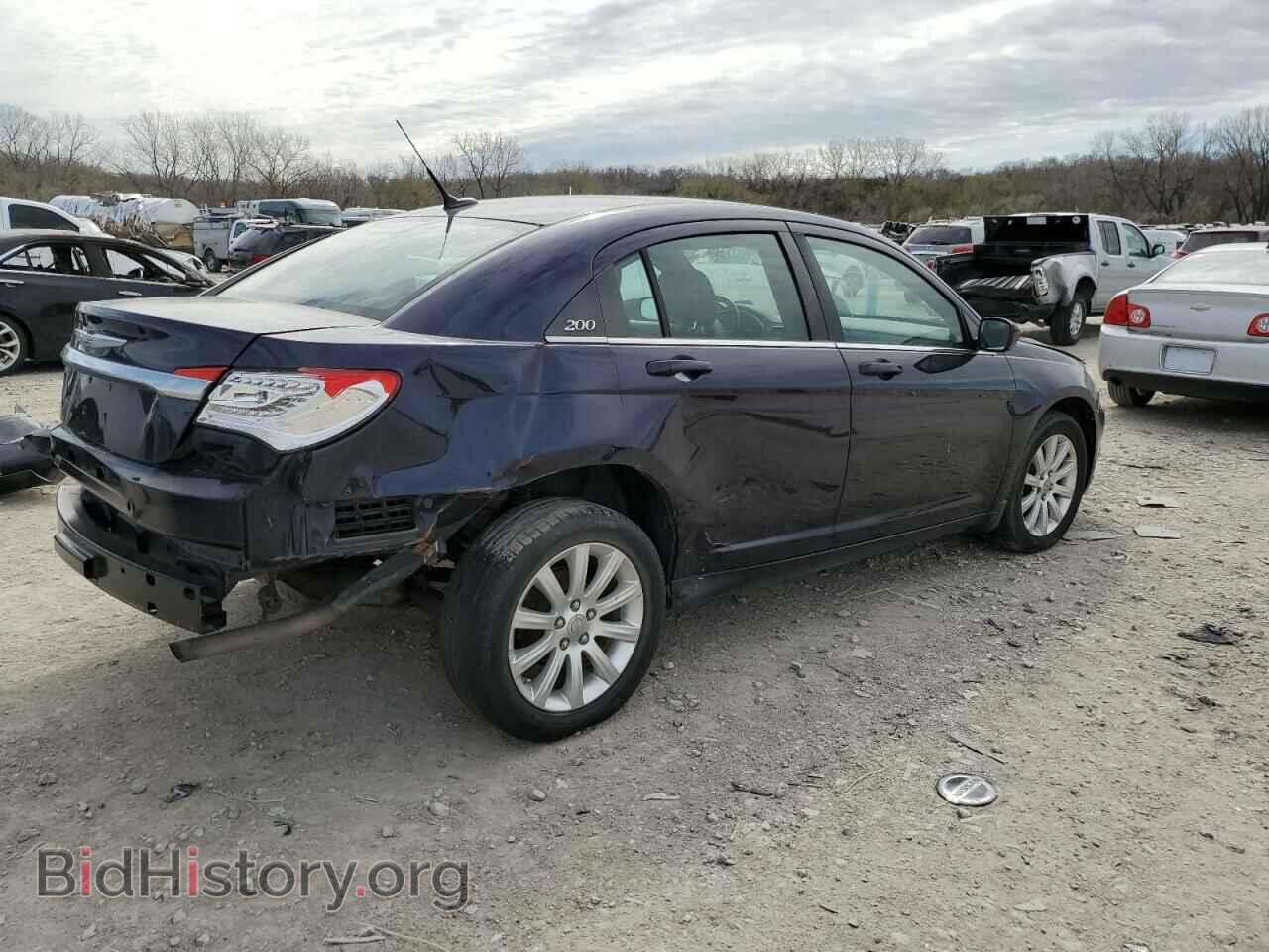 2011 CHRYSLER 200 - VIN: 1C3BC1FB4BN503586 - Фото 3