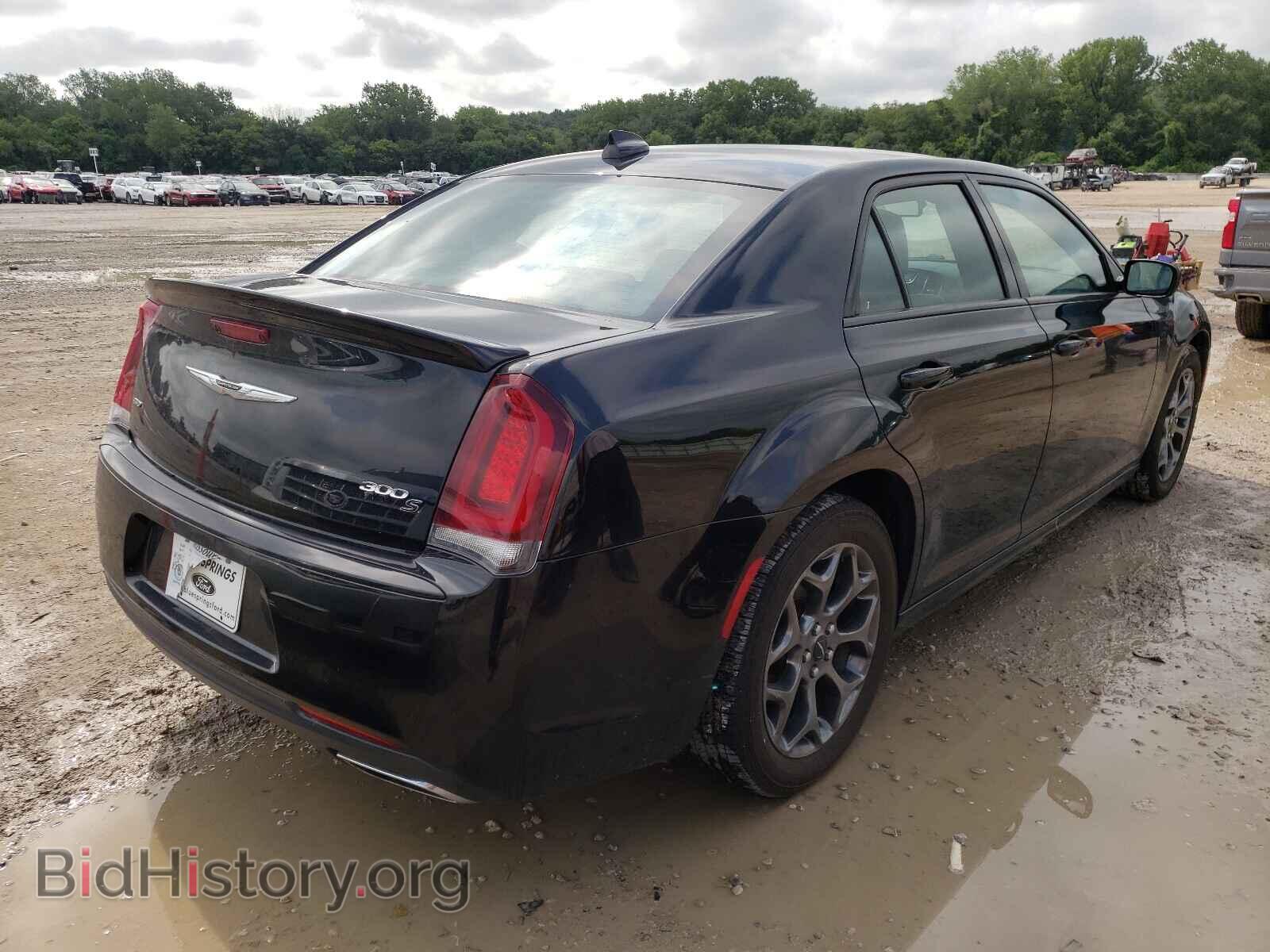 2017 CHRYSLER 300 - VIN: 2C3CCAGG6HH512595 - Фото 4