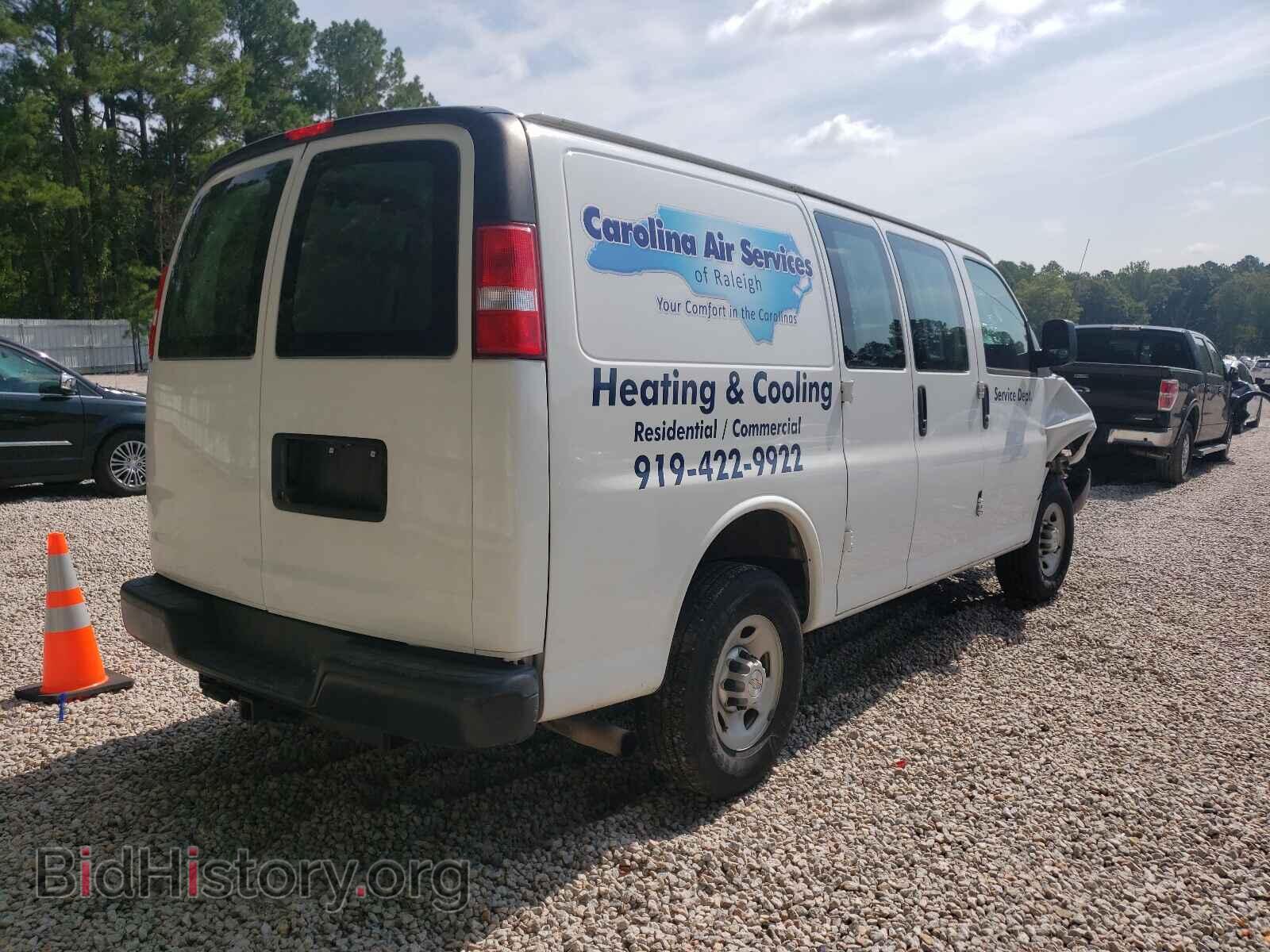2017 CHEVROLET EXPRESS - VIN: 1GCWGAFF2H1348511 - Фото 4