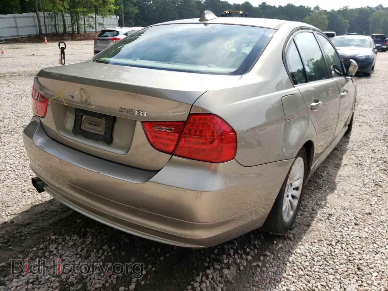 2009 BMW 3 SERIES - VIN: WBAPH73559E128125 - Фото 4