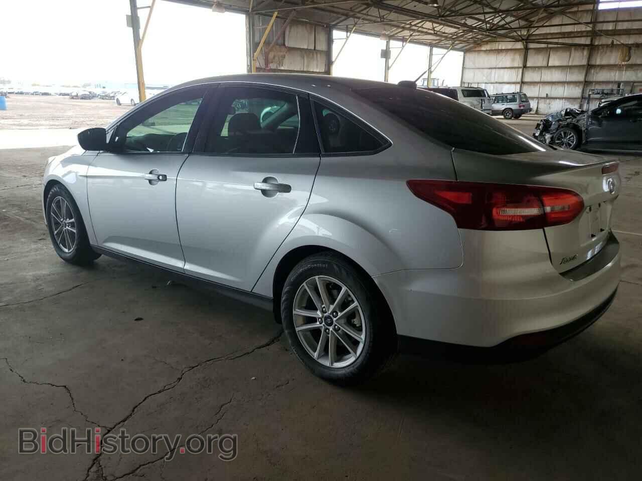 2018 FORD FOCUS - VIN: 1FADP3FE2JL293455 - Фото 2