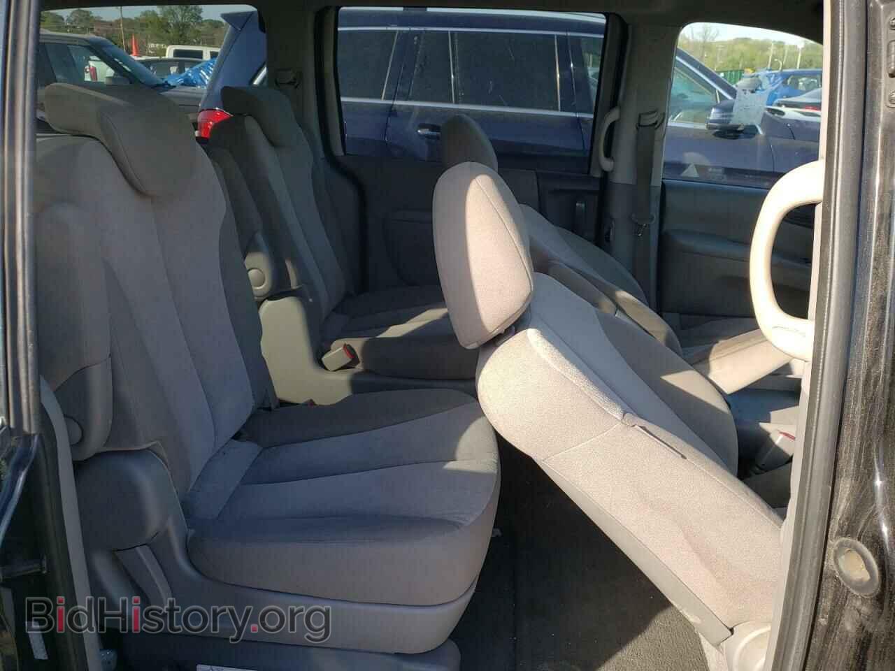2012 KIA All Models - VIN: KNDMG4C78C6430373 - Photo 11