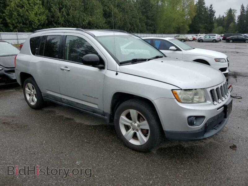 2011 Jeep COMPASS (VIN 1J4NT1FB3BD162058) — photo 4 of 12