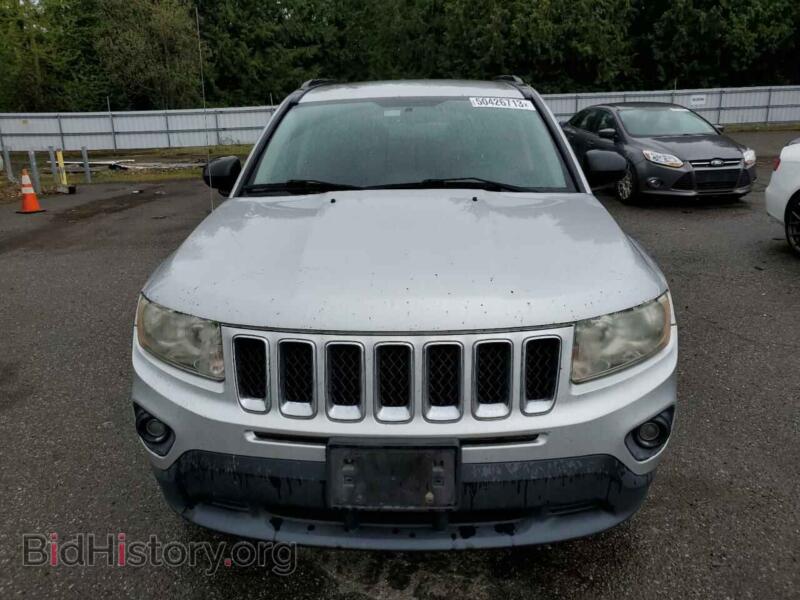 2011 Jeep COMPASS (VIN 1J4NT1FB3BD162058) — photo 5 of 12