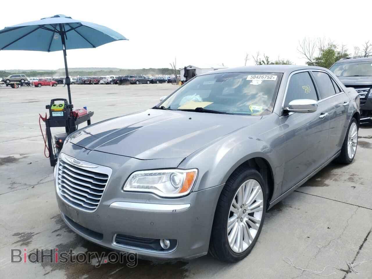 2011 CHRYSLER 300 - VIN: 2C3CA6CT2BH585217 - Фото 2