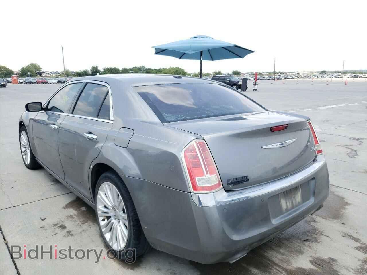 2011 CHRYSLER 300 - VIN: 2C3CA6CT2BH585217 - Фото 3