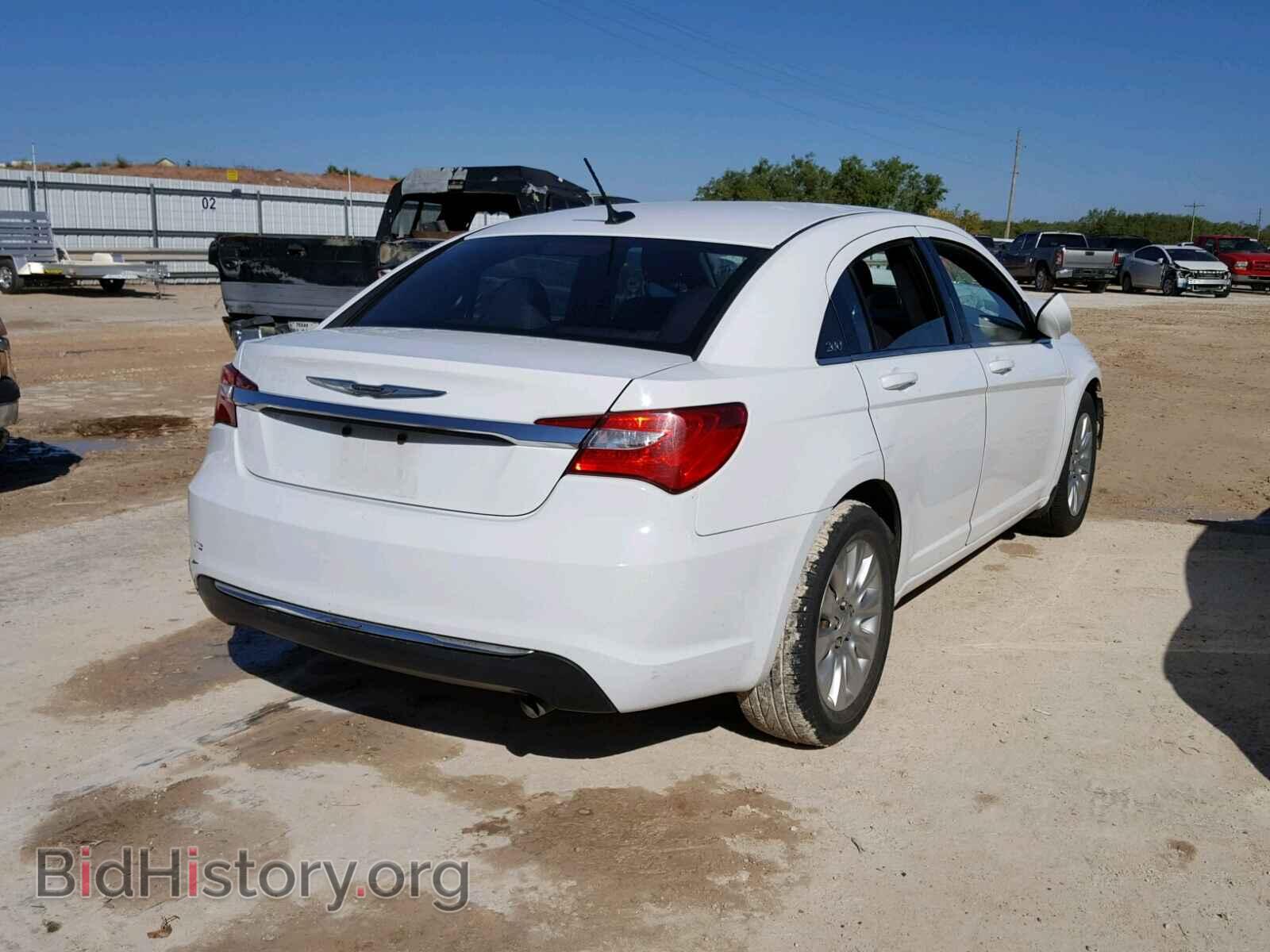 2014 CHRYSLER 200 - VIN: 1C3CCBAB1EN121988 - Фото 4