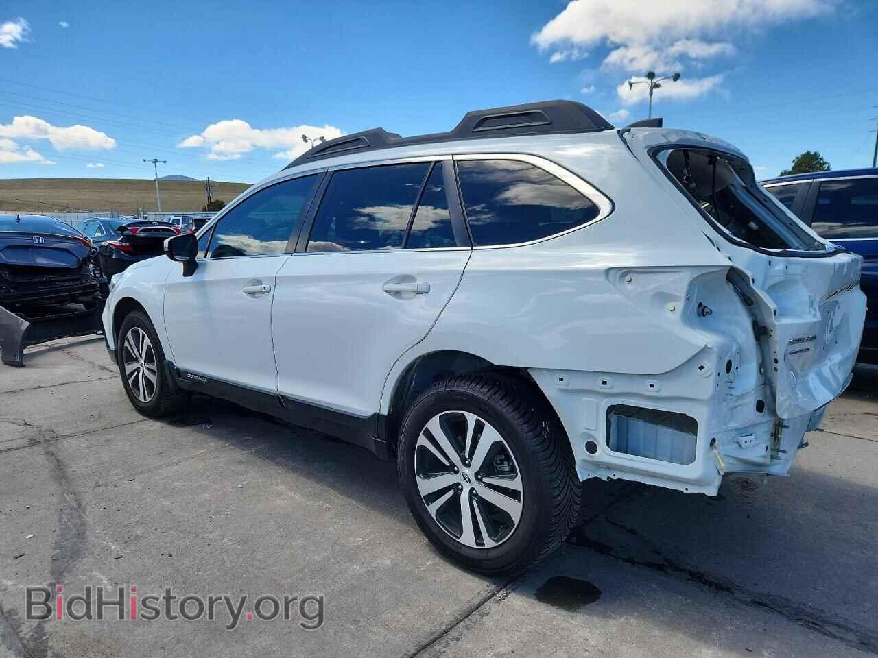 2018 SUBARU OUTBACK - VIN: 4S4BSANC2J3307533 - Фото 2