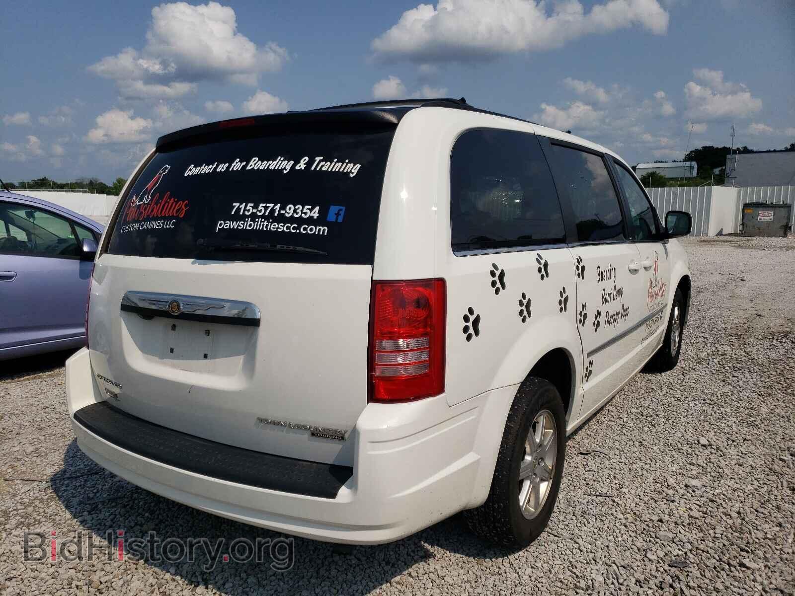 2010 CHRYSLER MINIVAN - VIN: 2A4RR8D16AR357313 - Фото 4