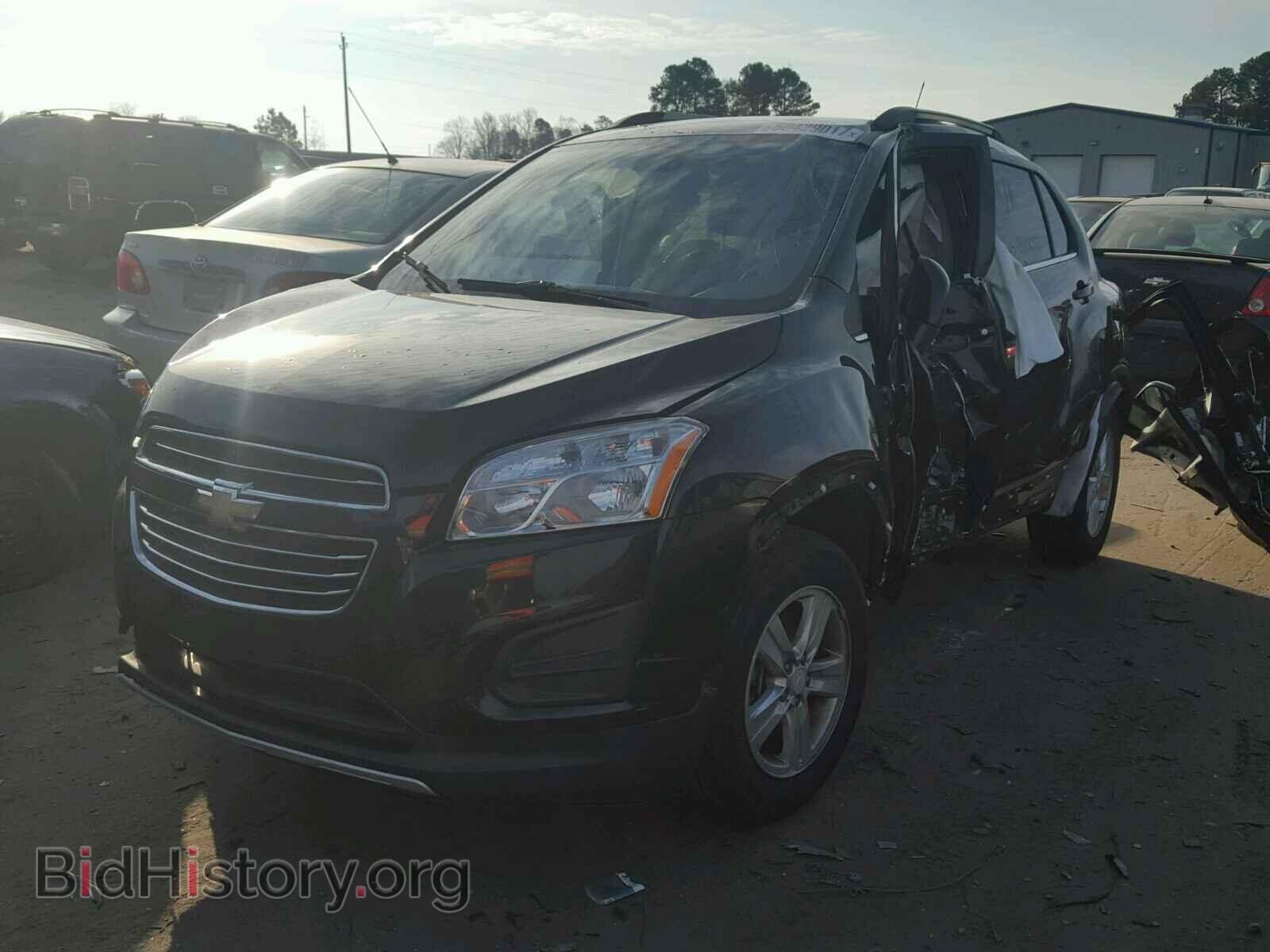2015 CHEVROLET TRAX - VIN: 3GNCJLSBXFL243411 - Фото 2