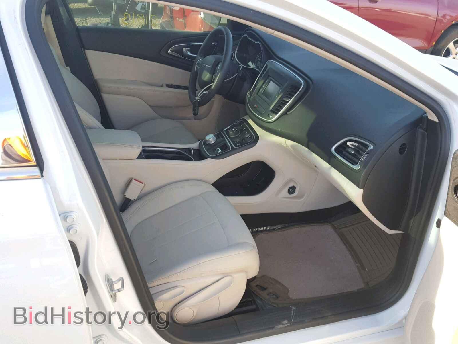 2016 CHRYSLER 200 - VIN: 1C3CCCAB8GN157640 - Фото 5