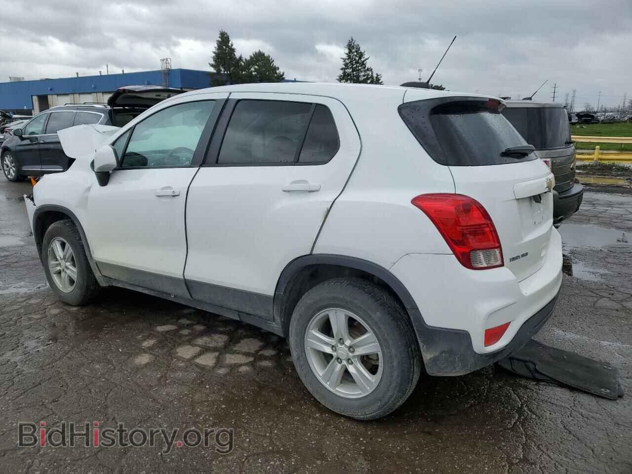 2020 CHEVROLET TRAX - VIN: 3GNCJNSB6LL161585 - Фото 2