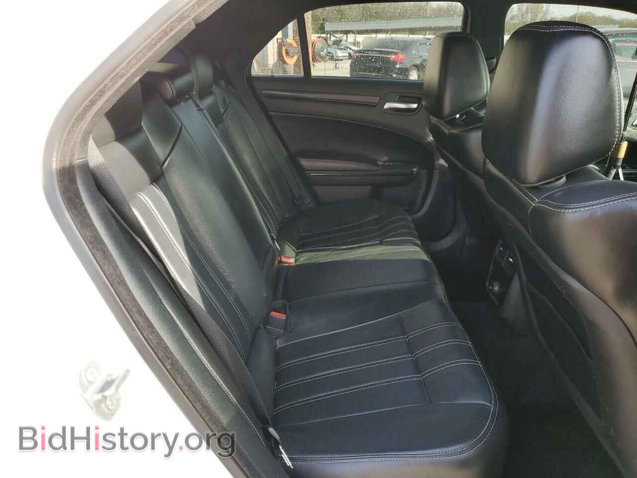 2014 CHRYSLER 300 - VIN: 2C3CCAGT6EH297583 - Фото 10