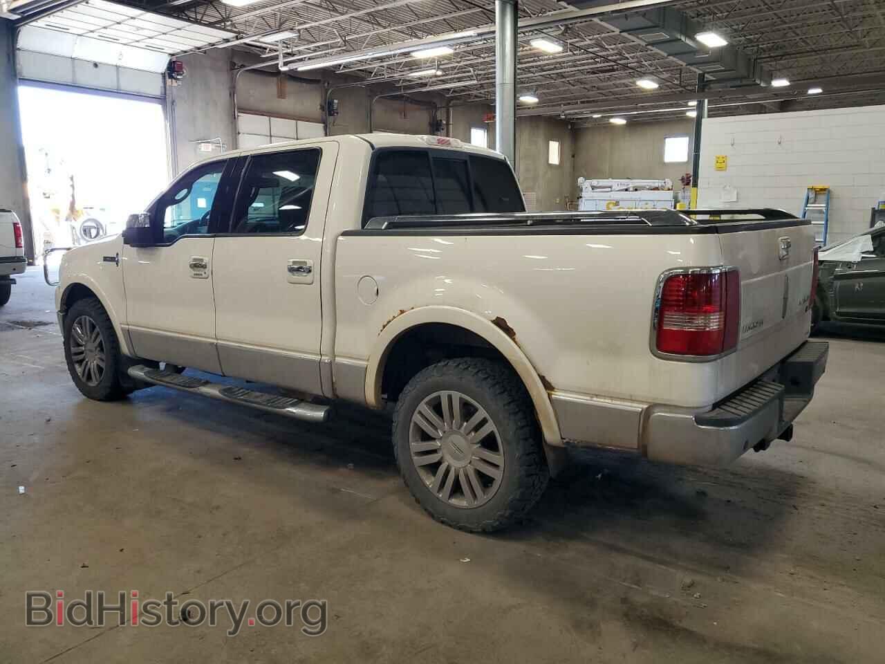 2008 LINCOLN MARK LT - VIN: 5LTPW18578FJ02792 - Фото 2