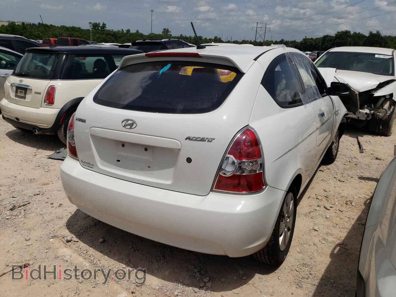 2008 HYUNDAI ACCENT - VIN: KMHCM36C98U085974 - Фото 4