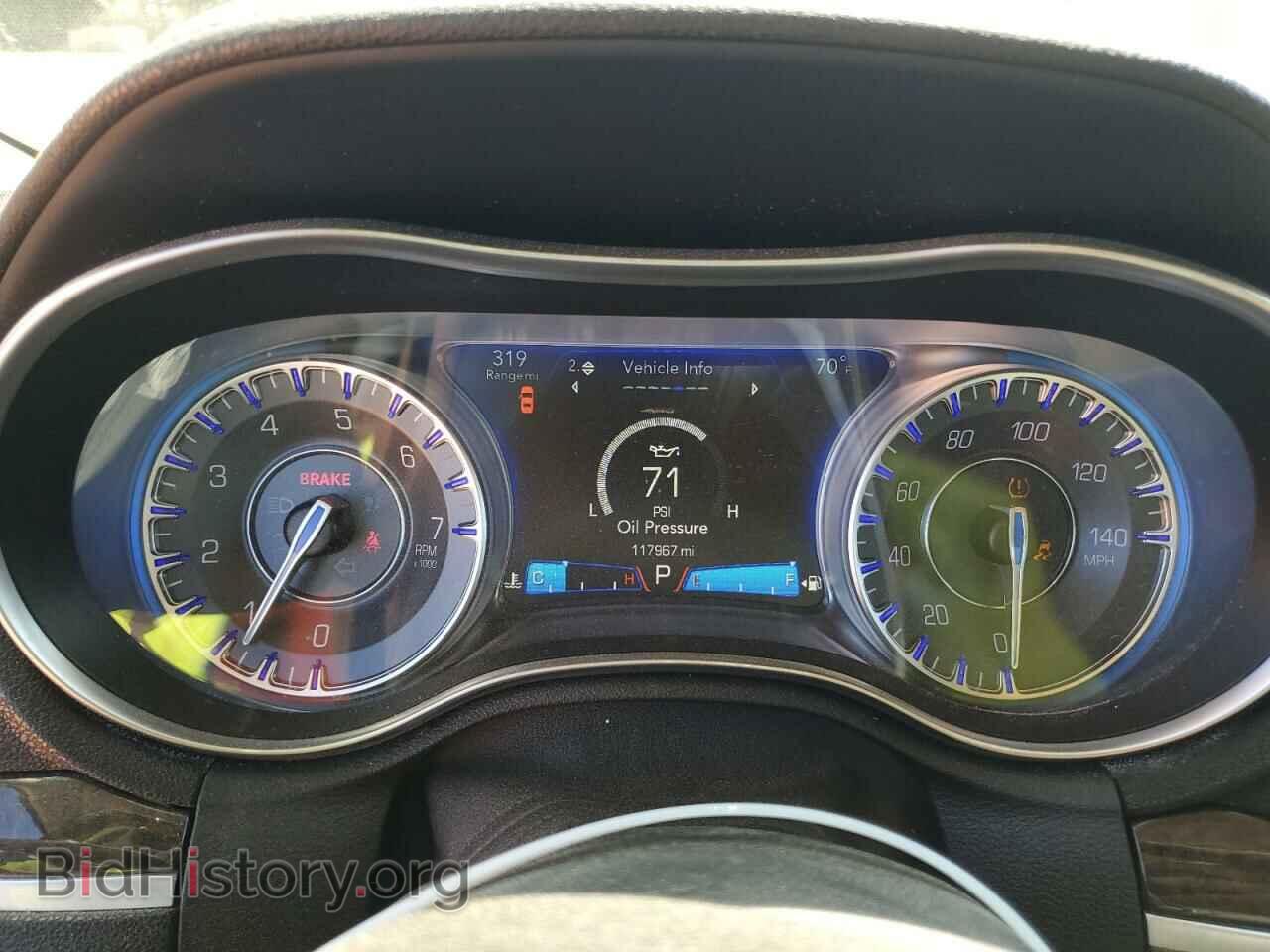 2016 CHRYSLER 300 - VIN: 2C3CCAEG1GH219785 - Фото 9