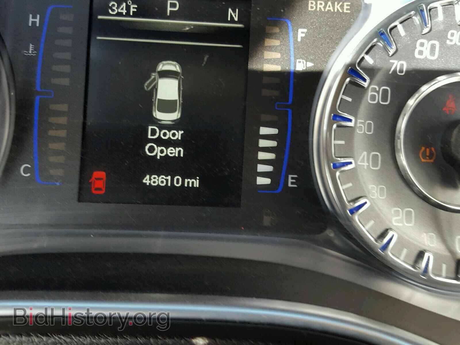 2015 CHRYSLER 200 - VIN: 1C3CCCAB5FN634717 - Фото 8