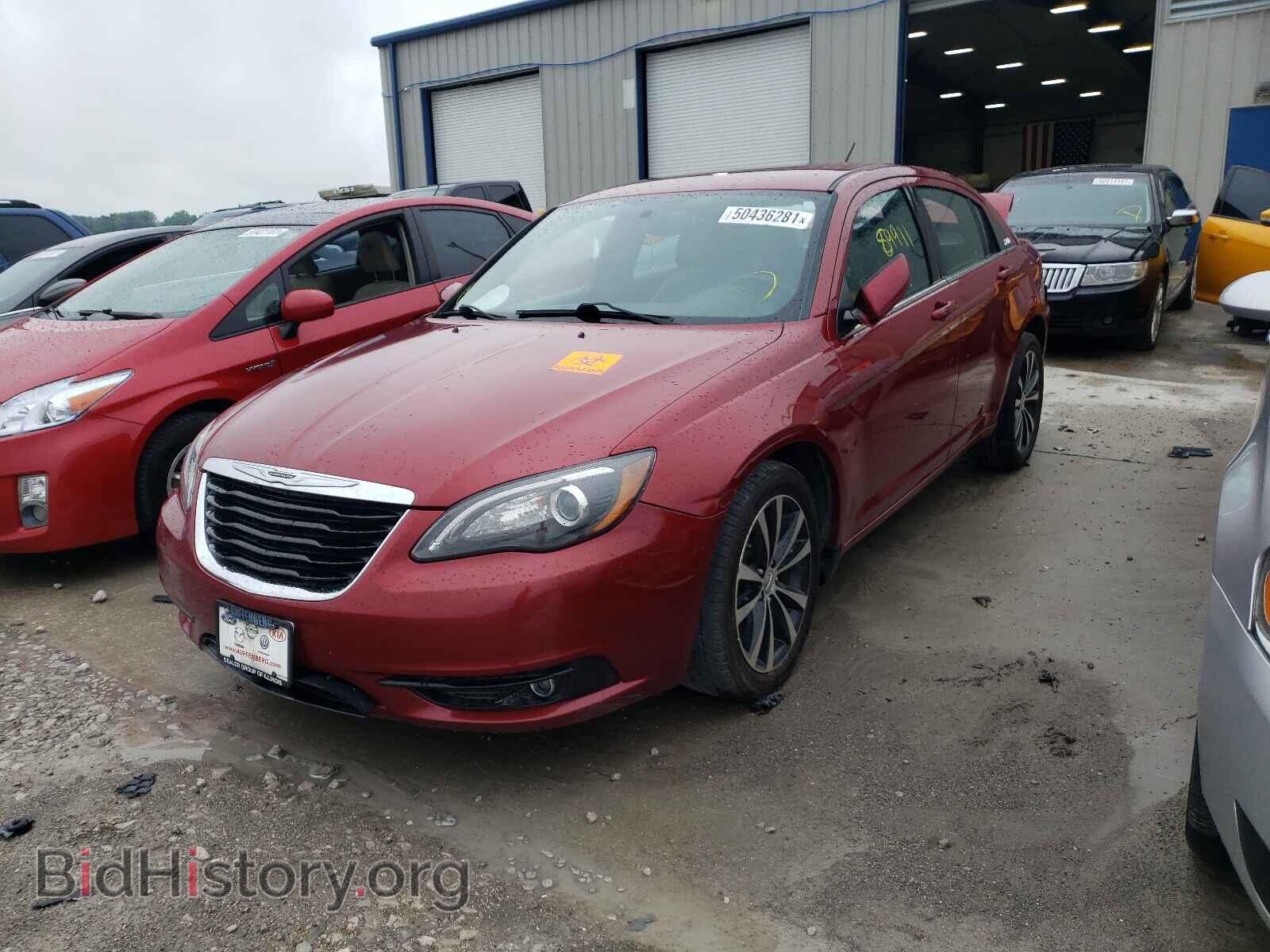 2014 CHRYSLER 200 - VIN: 1C3CCBCGXEN198125 - Фото 2