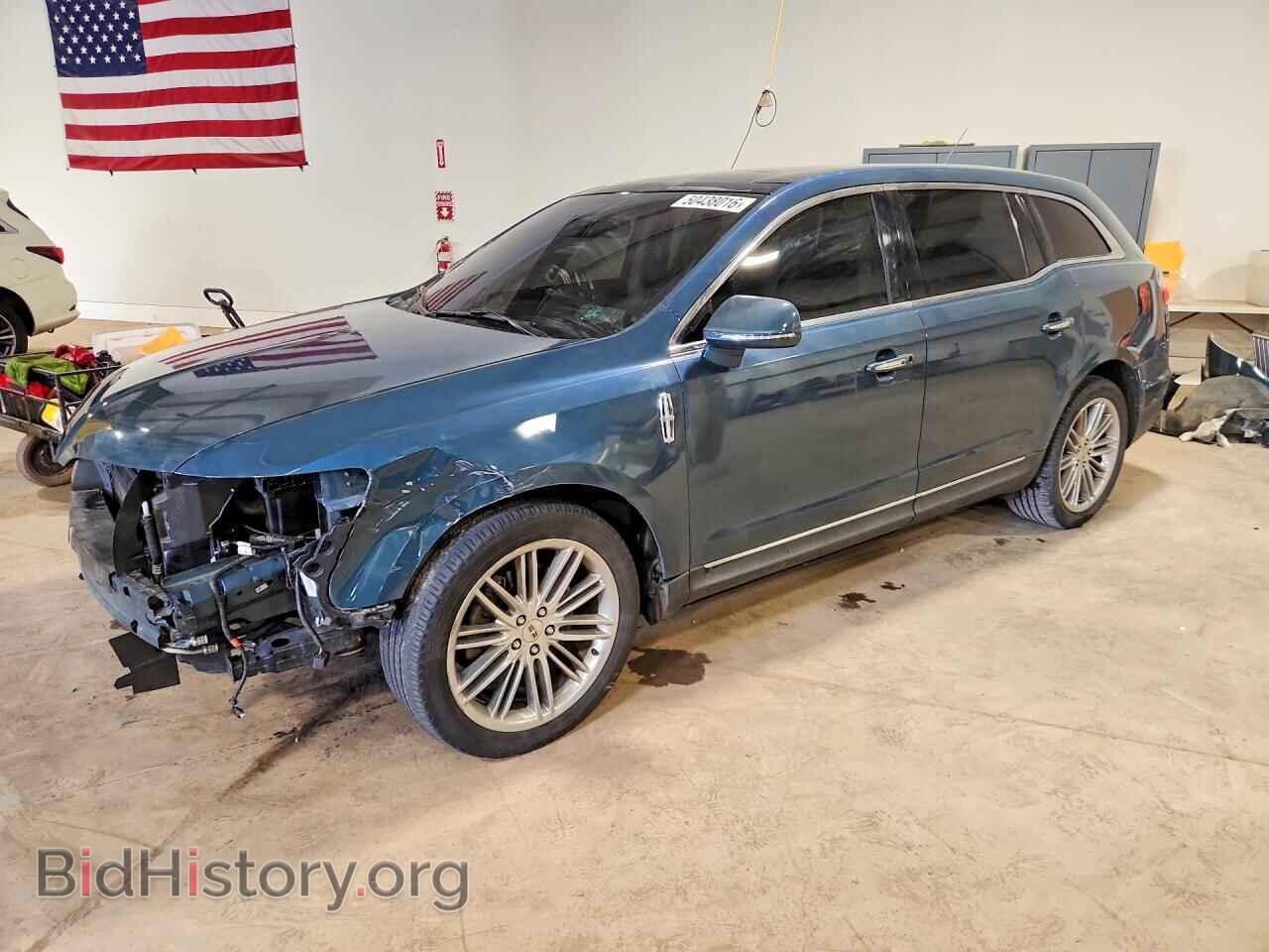 Photo 2LMHJ5AT0GBL02676 - LINCOLN MKT 2016