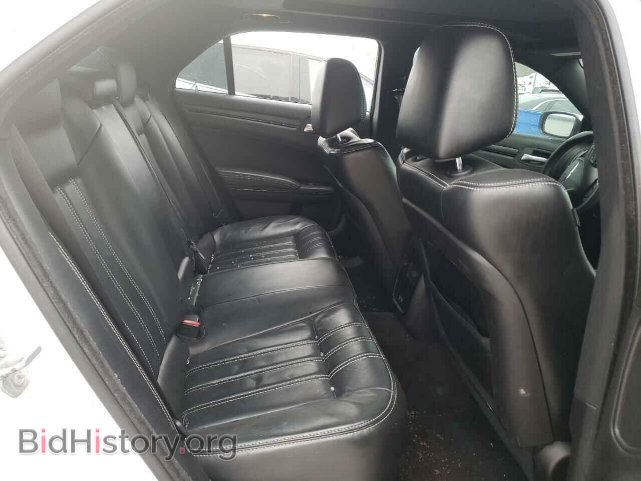 2016 CHRYSLER 300 - VIN: 2C3CCAGG1GH208928 - Фото 10