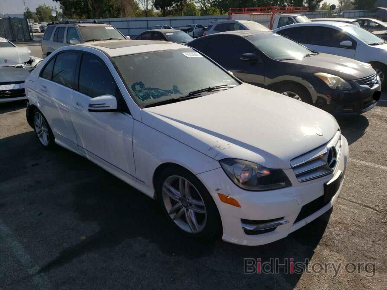 Photo WDDGF8AB1DR291126 - MERCEDES-BENZ C-CLASS 2013