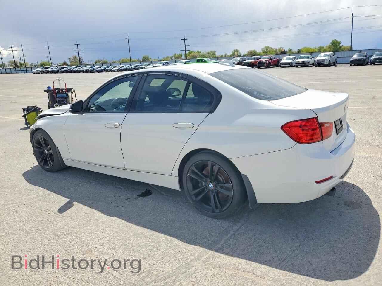 2013 BMW 3 SERIES - VIN: WBA3A9G54DNP36297 - Фото 2