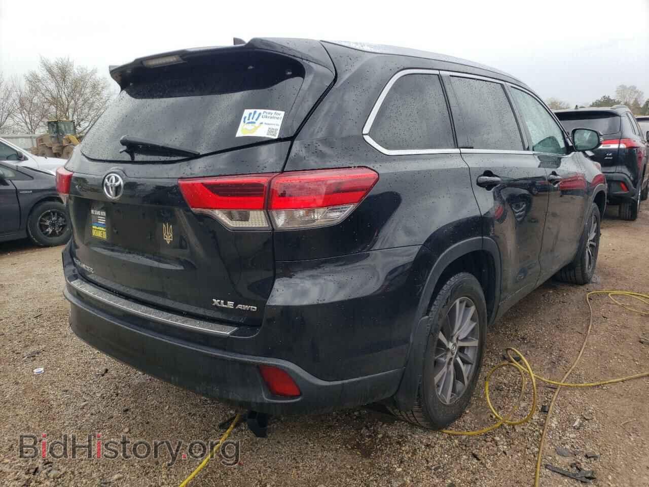 2018 TOYOTA HIGHLANDER - VIN: 5TDJZRFH2JS524468 - Фото 3