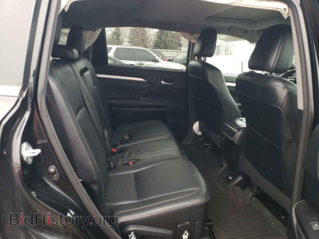 2018 TOYOTA HIGHLANDER - VIN: 5TDJZRFH2JS524468 - Фото 10