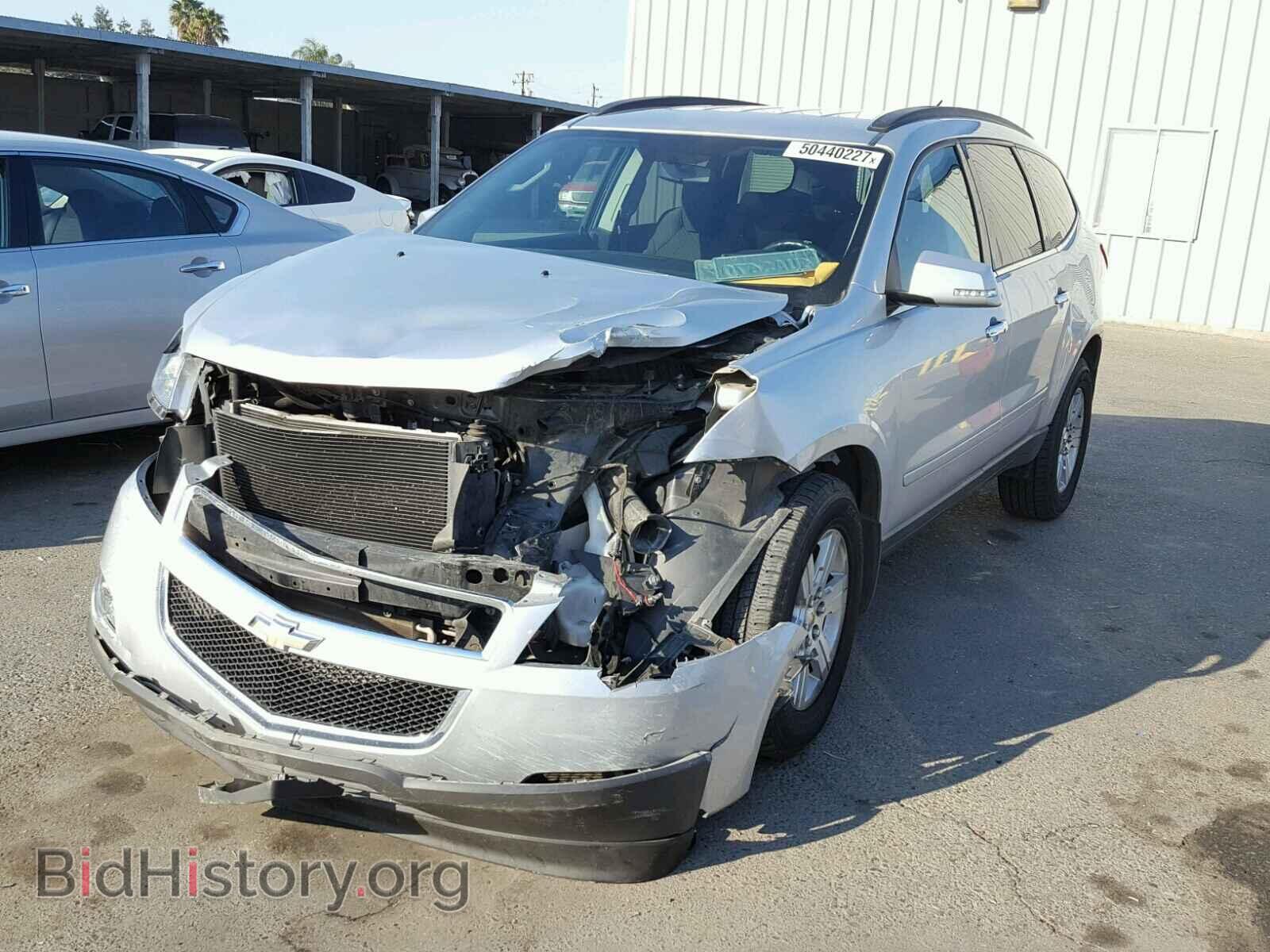 2012 CHEVROLET TRAVERSE - VIN: 1GNKRGED4CJ201733 - Фото 2