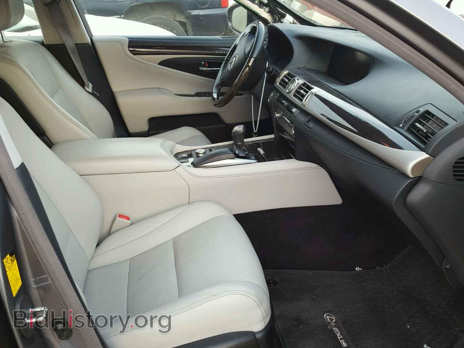 2014 LEXUS LS460 - VIN: JTHBL5EF2E5130588 - Photo 5