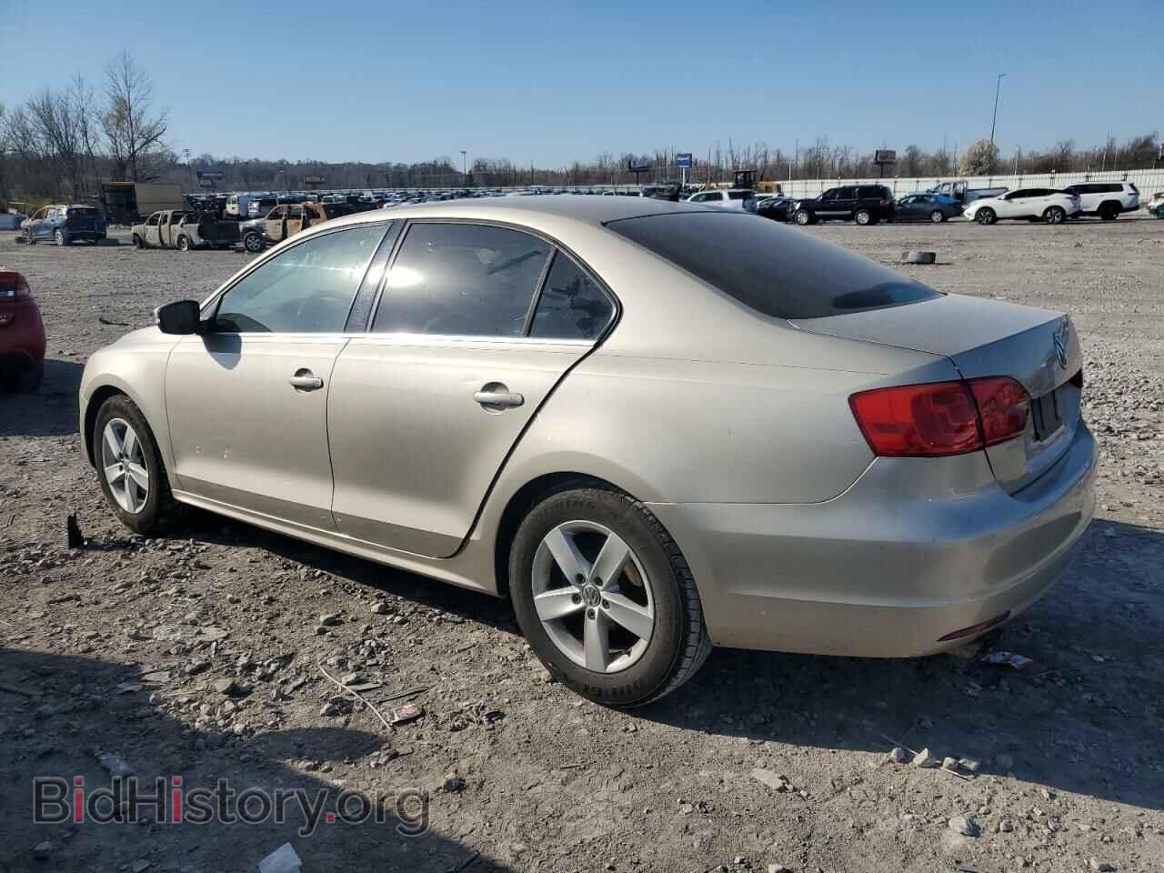 2014 VOLKSWAGEN JETTA - VIN: 3VWLL7AJ8EM266274 - Фото 2