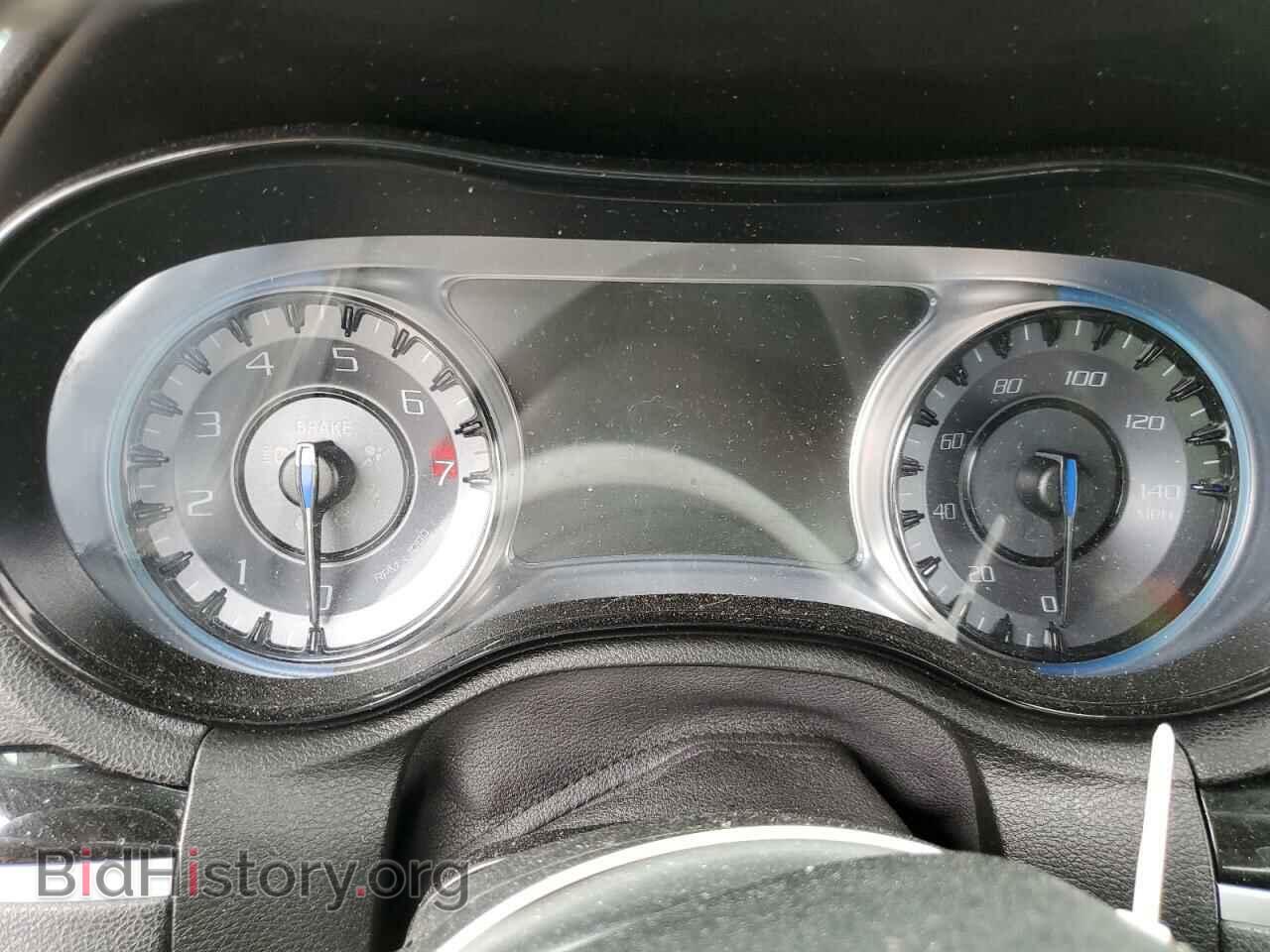 2019 CHRYSLER 300 - VIN: 2C3CCAGG8KH533844 - Фото 9