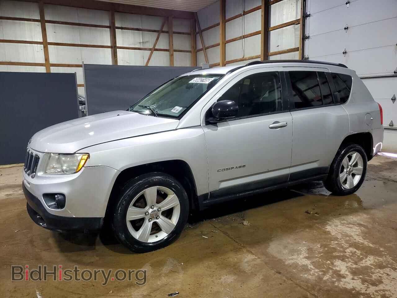 Photo 1J4NT1FA0BD137528 - JEEP COMPASS 2011