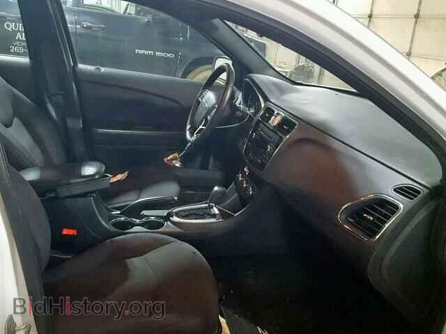 2012 CHRYSLER 200 - VIN: 1C3CCBAB0CN282216 - Photo 5