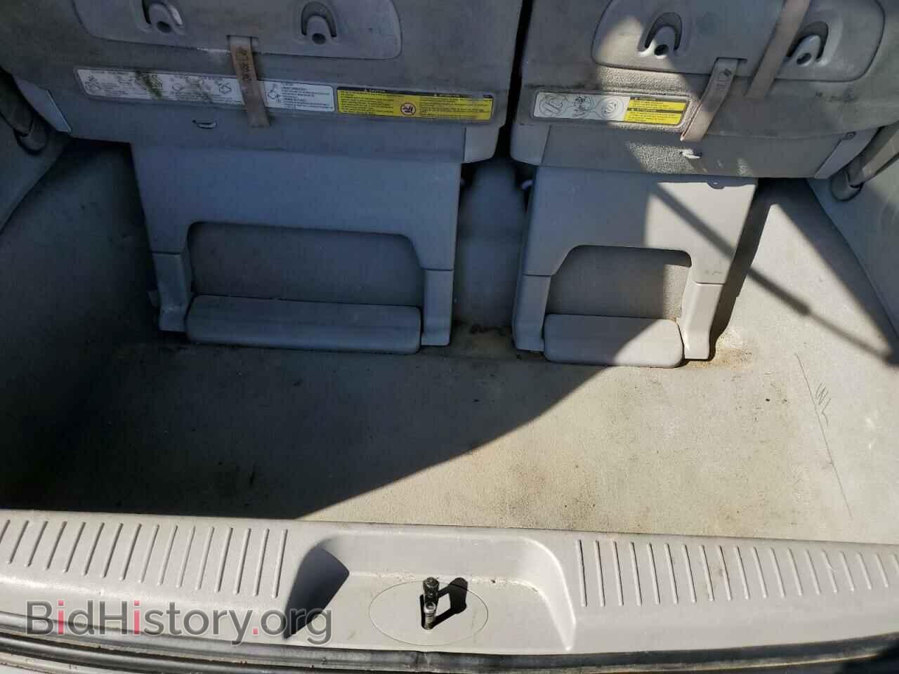 2007 KIA All Models - VIN: KNDMB233076166751 - Photo 13