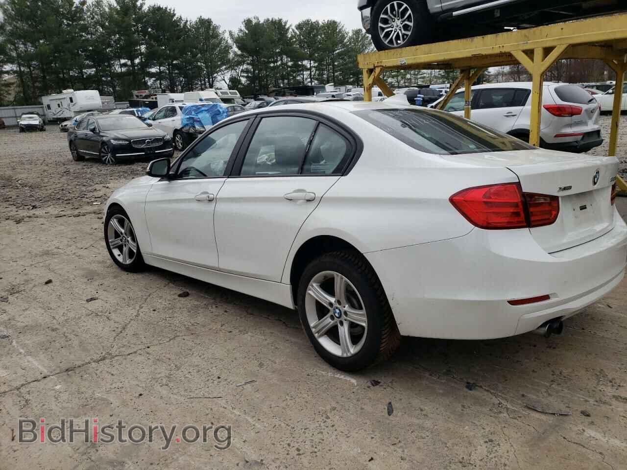 2013 BMW 3 SERIES - VIN: WBA3B5G59DNS04579 - Фото 2