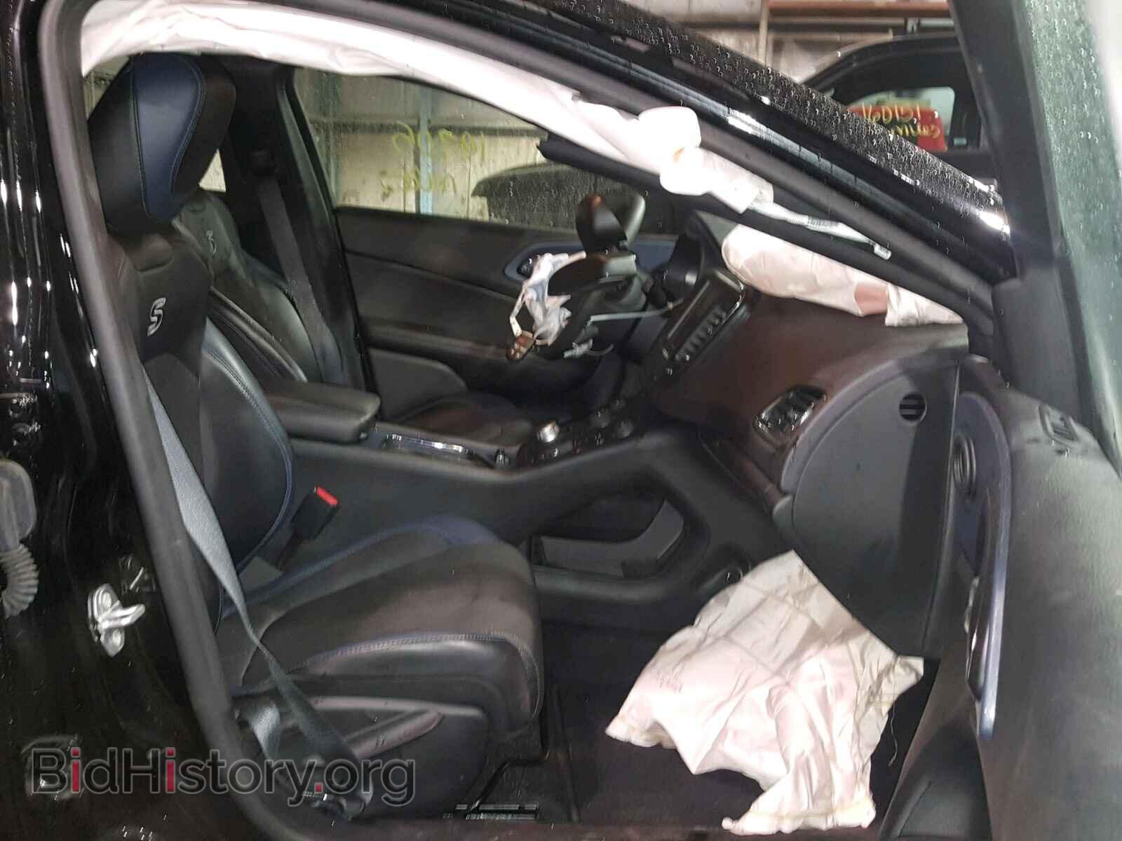 2016 CHRYSLER 200 - VIN: 1C3CCCBB3GN192682 - Фото 5