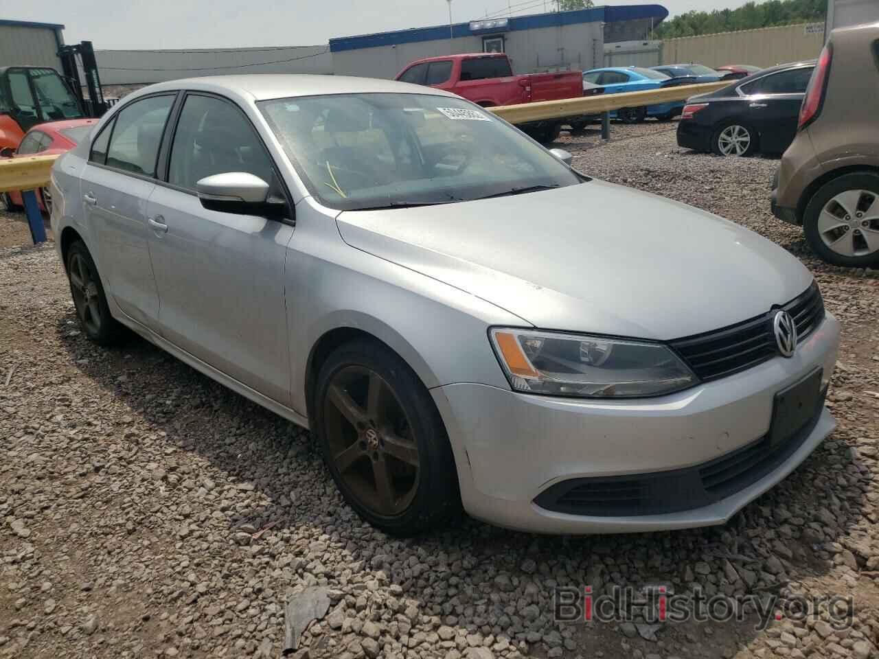 Photo 3VWDP7AJ3CM069647 - VOLKSWAGEN JETTA 2012