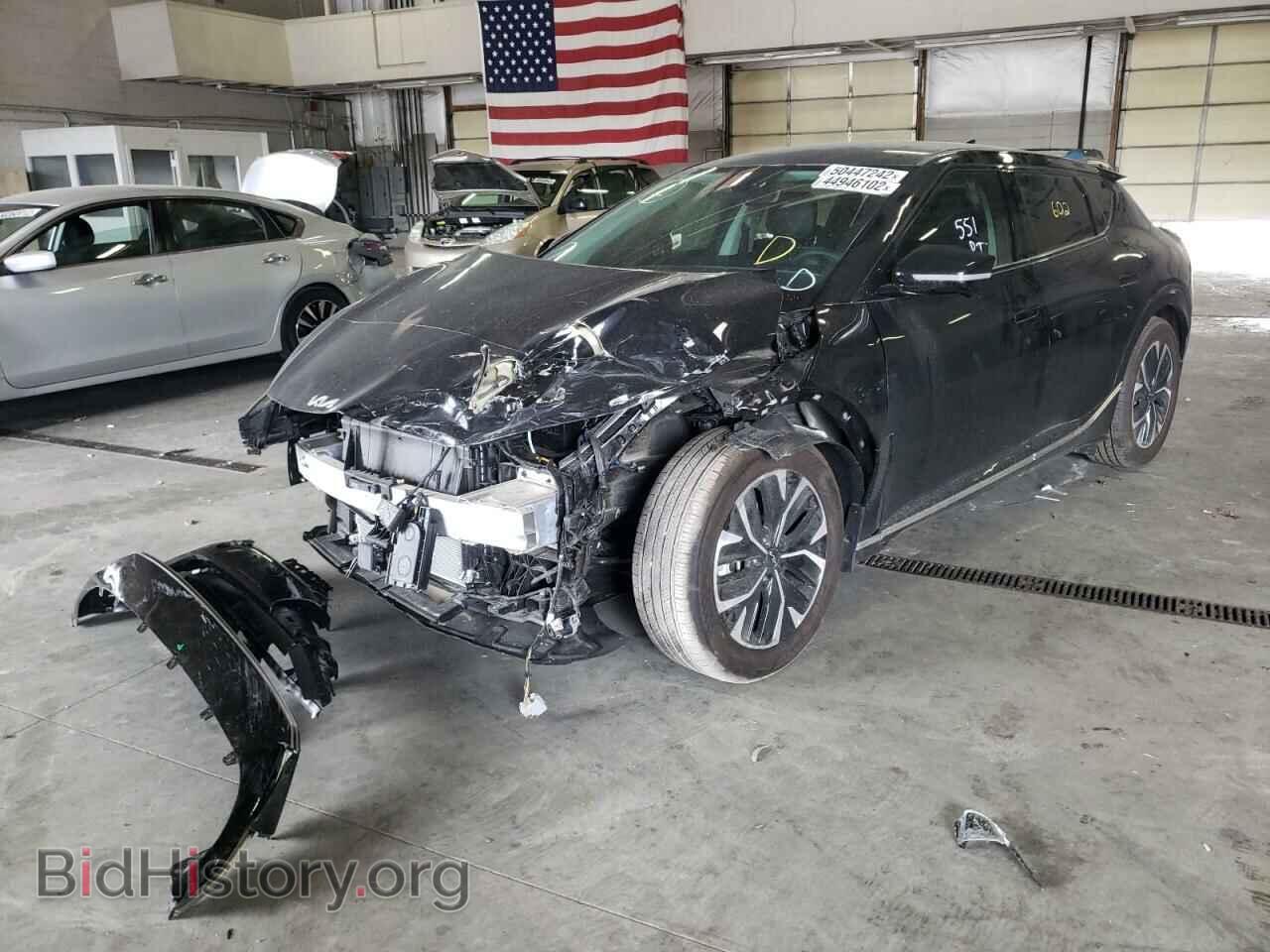 2022 KIA EV6 LIGHT - VIN: KNDC3DLC2N5041256 - Photo 2