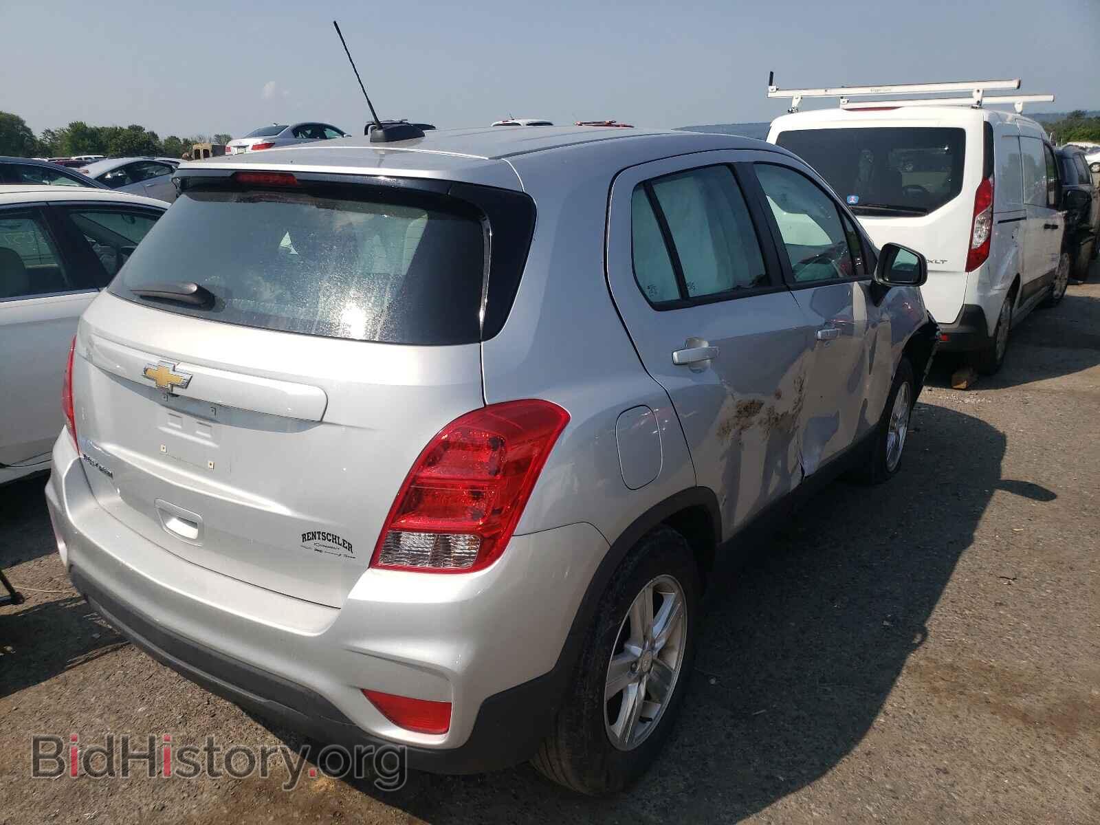 2017 CHEVROLET TRAX - VIN: 3GNCJNSBXHL280778 - Фото 4