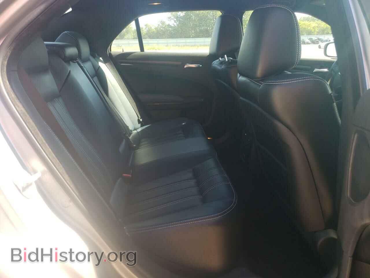 2016 CHRYSLER 300 - VIN: 2C3CCAGG4GH321899 - Фото 6