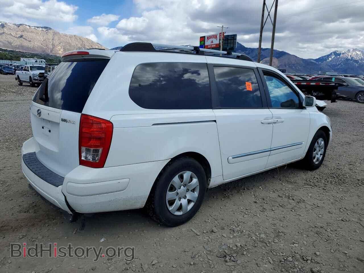 2007 HYUNDAI ENTOURAGE - VIN: KNDMC233576040706 - Фото 3